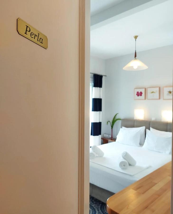Blue Window Apartment Финикунда Екстериор снимка